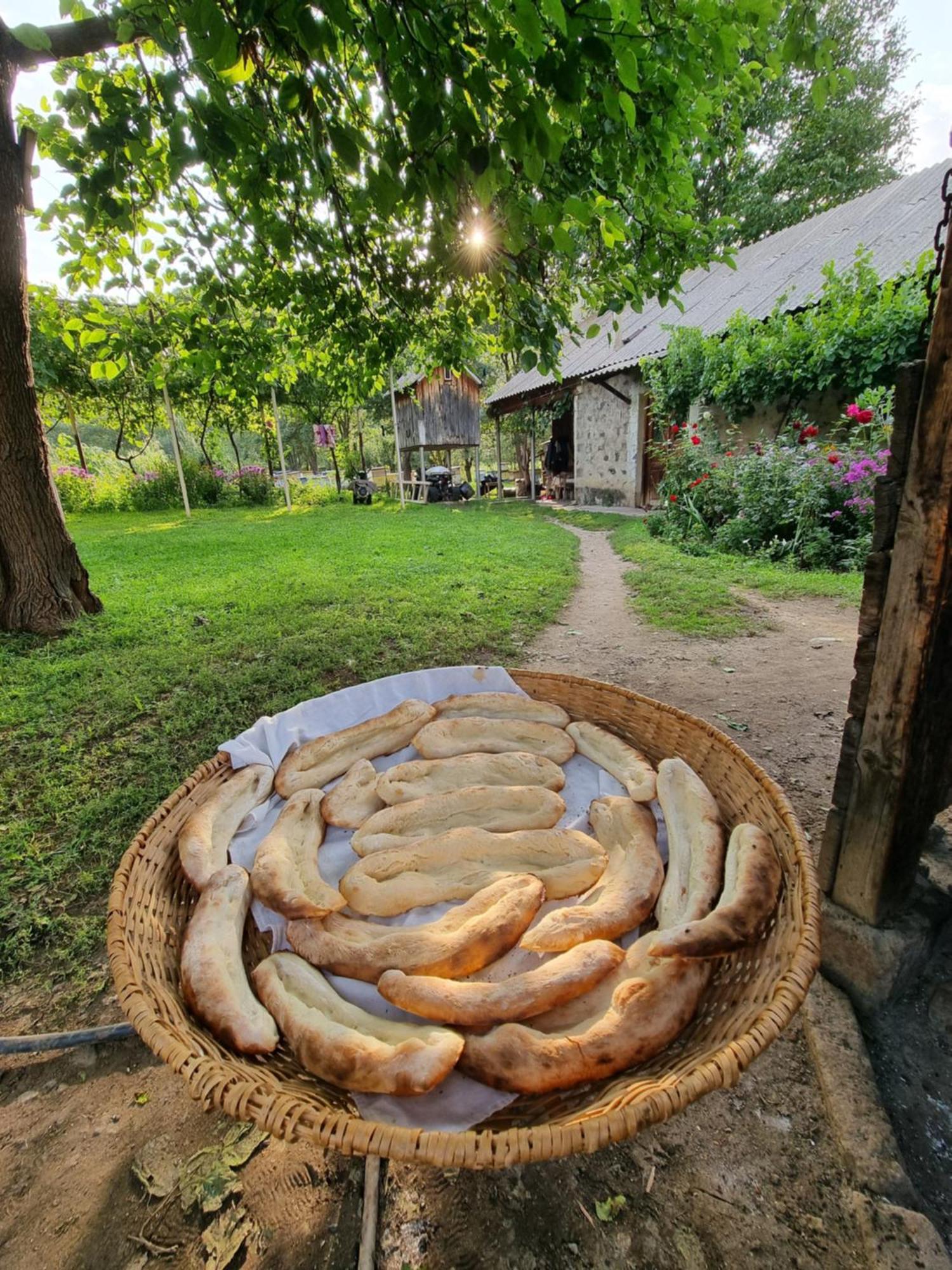 Bee House Hotel Pia Ngoại thất bức ảnh