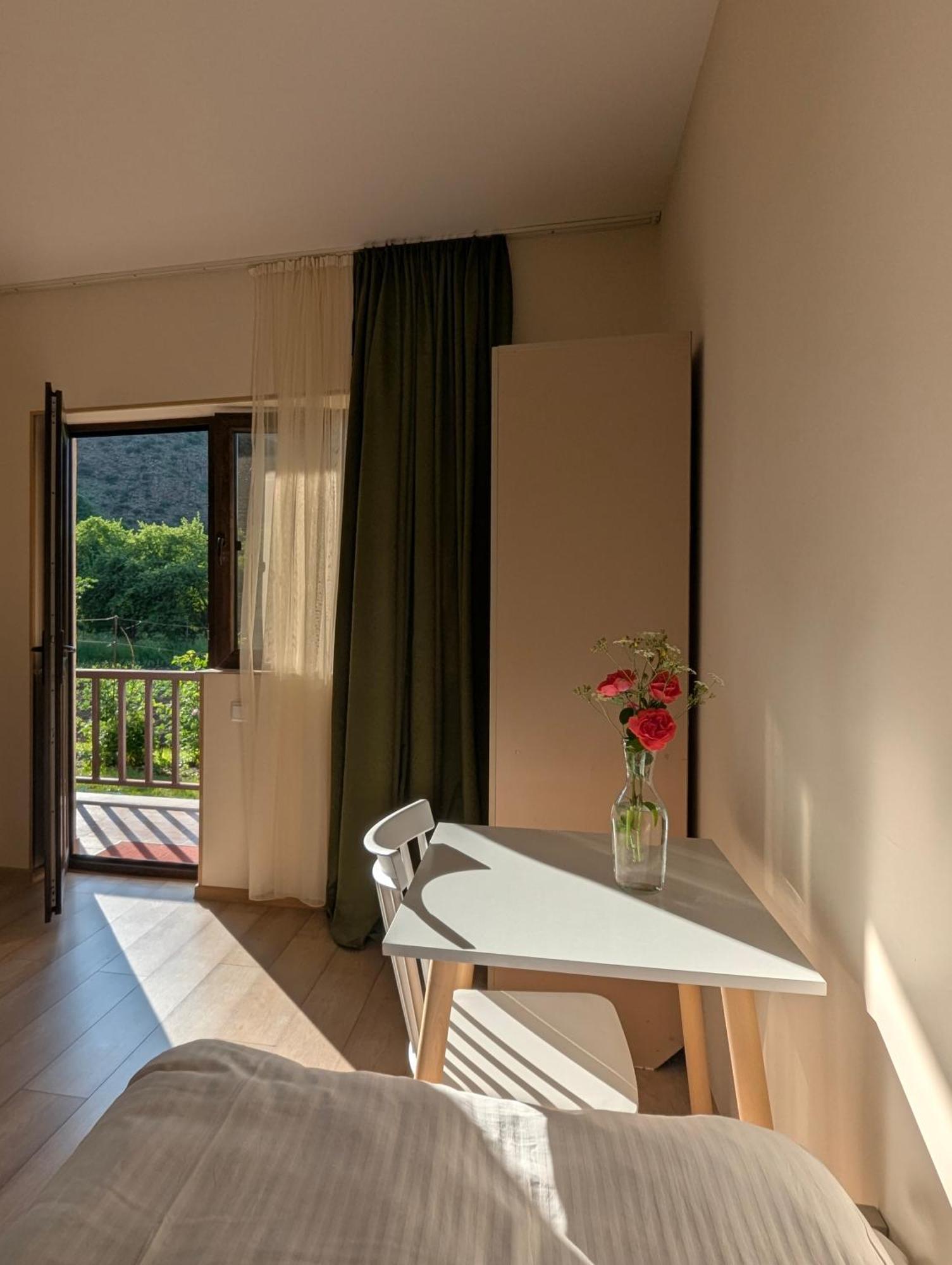 Bee House Hotel Pia Ngoại thất bức ảnh